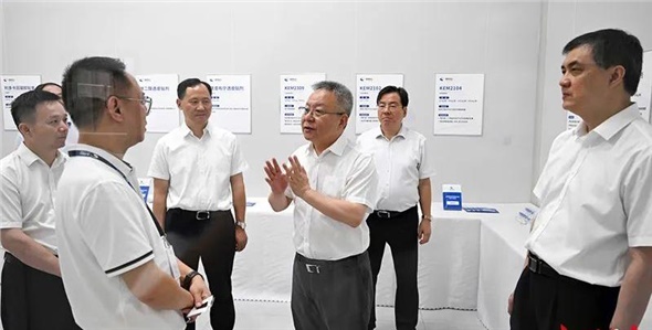 湖南省委書(shū)記沈曉明調研晶易醫藥